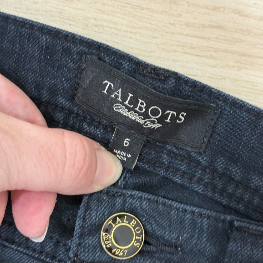 Talbots Dark Blue Straight Leg Jeans Size 6 Stretch Denim - Picture 2 of 5